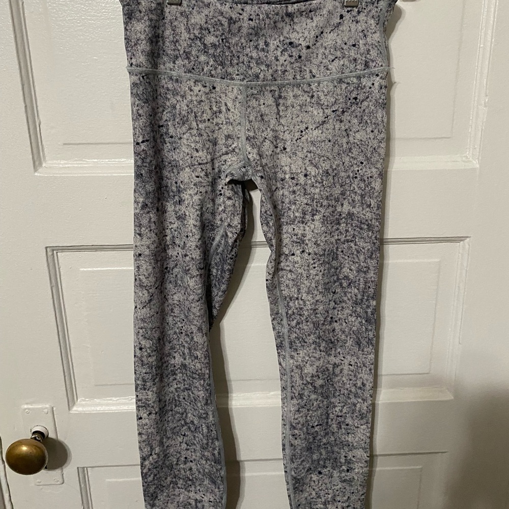 Lulu leggings size 6